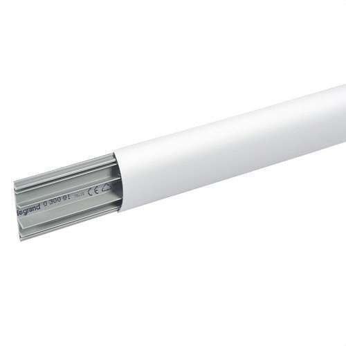 Canalina da pavimento 75x18mm DLPLUS con riferimento 030091 del marchio LEGRAND