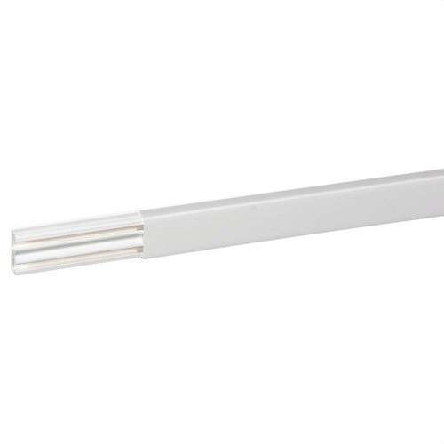 Canalina 40x16mm con 1 tramezzo DLPLUS con riferimento 030021 del marchio LEGRAND