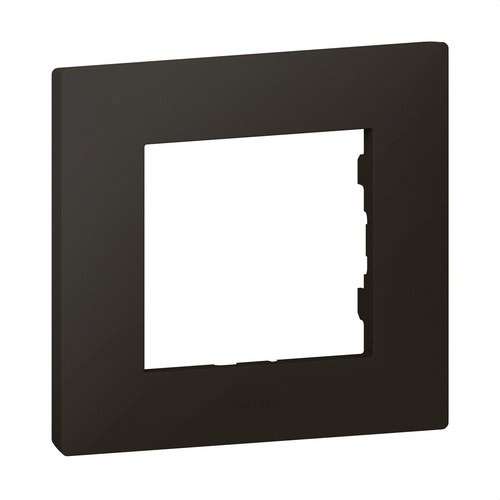 Cornice adattatore monoposto nero opaco Niloé Step con riferimento 864571 del marchio LEGRAND