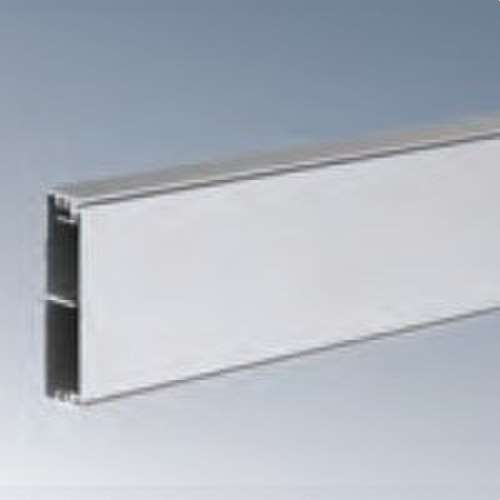 Minicanale in alluminio 65x20mm a 2 compartimenti con riferimento TM21042/8 del marchio SIMON