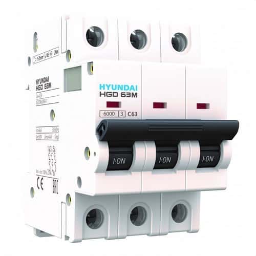 Interruttore Magnetotermico STD 3P 6kA 32A Curva C con riferimento HGD63-M3P032C del marchio HYUNDAI