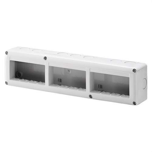 Scatola da superficie per meccanismi SYSTEM 12 moduli con riferimento GW27007 del marchio GEWISS