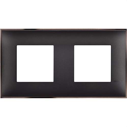 Cornice decorativa 2x2 moduli nichel nero Classia con riferimento R4802M2BH del marchio BTICINO