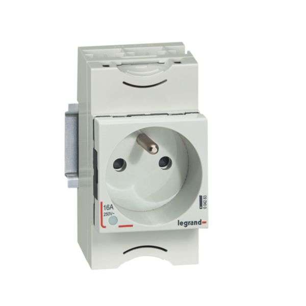 Presa di corrente - 10/16A - 250V~ - 2P+T - con otturatore e indicatore con riferimento 004283 del marchio LEGRAND