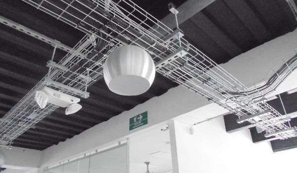 Cable tray