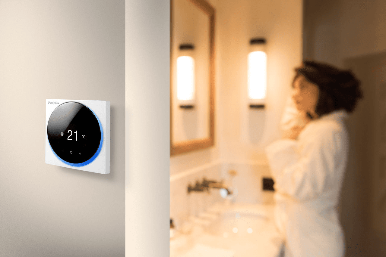 Termostato cablato Daikin Madoka BRC1H52W con riferimento BRC1H52W del marchio DAIKIN