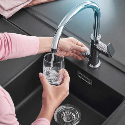 Filtro dell'acqua per ottimizzare l'acqua potabile BWT AQA M300 con riferimento 812592 del marchio ATH