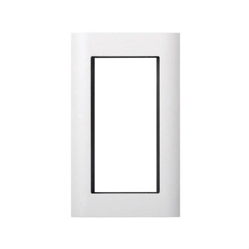 Cornice e telaio decorativo per colonne e minicolonne bianco Simon 500 Cima con riferimento 52550900-030 del marchio SIMON