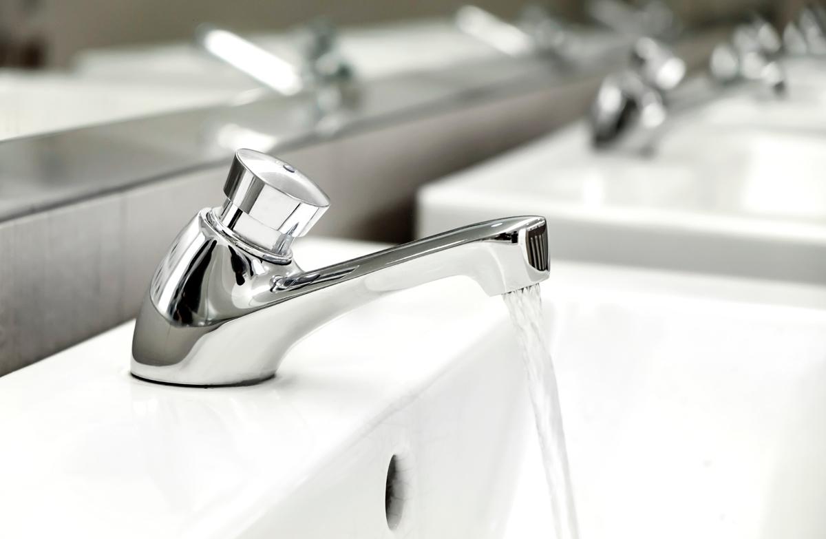 Rubinetto temporizzato per lavabo PRESTO 605 freddo cromato con riferimento 34601 del marchio PRESTO