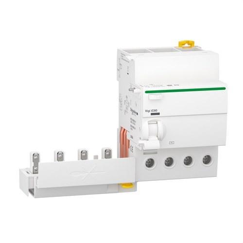 Interruttore differenziale QUICK VIGI IC60 4P 40A 300mA-AC con riferimento A9Q14440 del marchio SCHNEIDER ELECTRIC